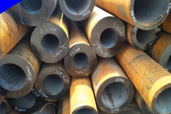 郑州郑州郑州42CrMo无缝钢管 汽车工程机械配件合金无缝管